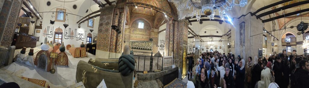 Mevlana Türbesi 04